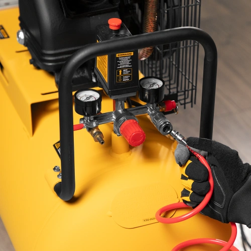 Компрессор воздушный BCV2200/100, ременный привод, 2.2 кВт, 100 литров, 370 л/мин Denzel купить в Москве с доставкой по всей России | ProtosMarket.ru