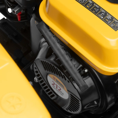 Бензиновая снегоуборочная машина SBM 610DT PRO, 212cc, гусеницы, эл.старт, блок. дифф. Denzel по ценам производителя в Москве с доставкой по всей России