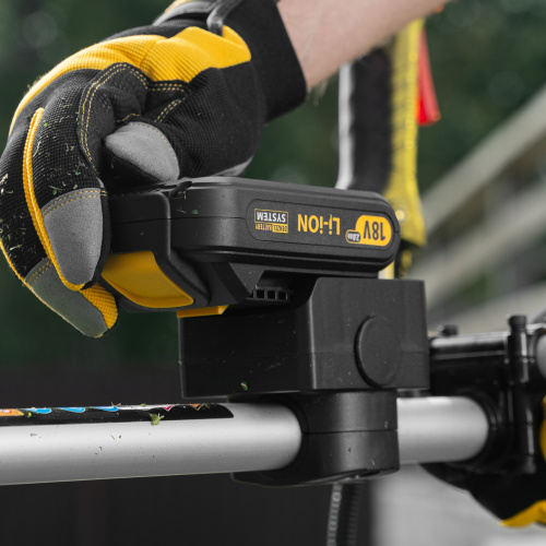 Триммер бензиновый DT-52E, 52 см3, неразъемная штанга, электростартер, состоит из 2 частей Denzel по ценам производителя в Москве с доставкой по всей России