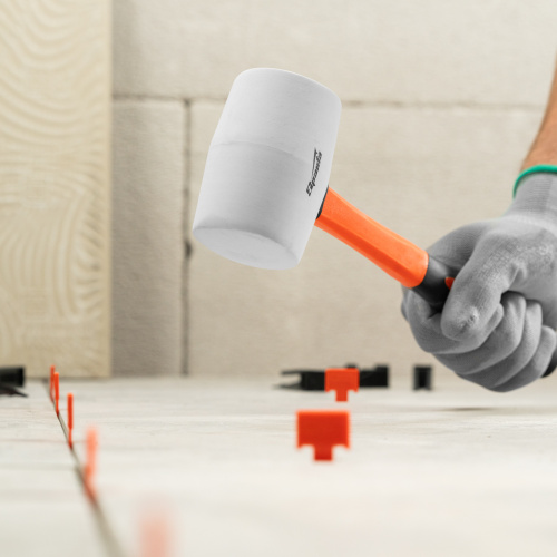 Киянка резиновая, 450 г, белая резина, фибергласовая рукоятка Sparta по ценам производителя в Москве с доставкой по всей России