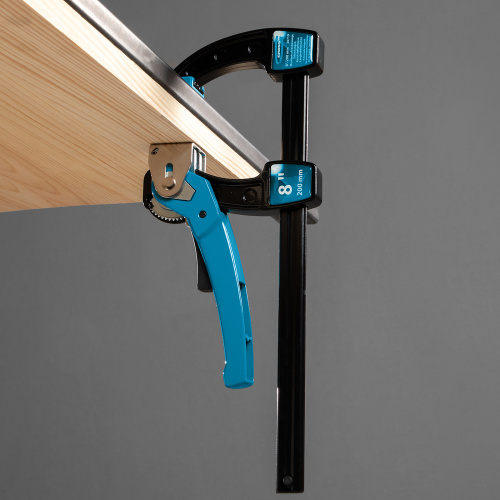 Струбцина реечная быстрозажимная 8, металлический корпус, рычажный храповой механизм, 200 мм Gross по ценам производителя в Москве с доставкой по всей России