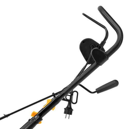 Электрическая снегоуборочная машина ESB-560-M, 2,5 кВт, металлический шнек, LED фара Denzel по ценам производителя в Москве с доставкой по всей России