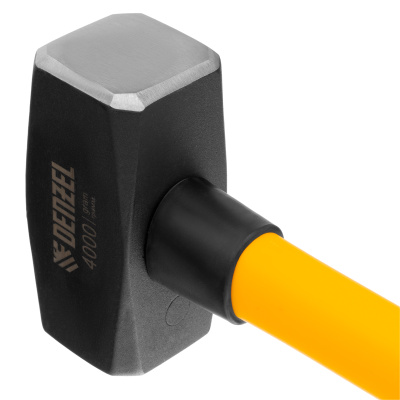 Кувалда 4000 г, кованая, фибергласовая  рукоятка c TPR покрытием, 880 мм Denzel по ценам производителя в Москве с доставкой по всей России