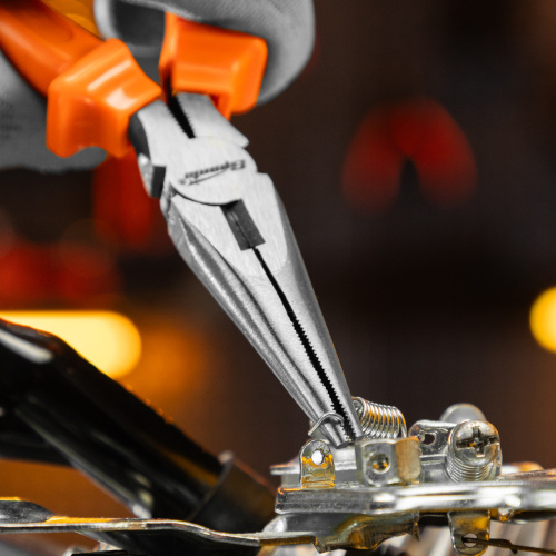 Длинногубцы прямые Classic, 160 мм, шлифованные, пластмассовые рукоятки Sparta по ценам производителя в Москве с доставкой по всей России