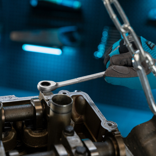 Набор ключей комбинированных трещоточных, количество зубьев 100, СRV, 7 шт, 8-19 мм Gross по ценам производителя в Москве с доставкой по всей России