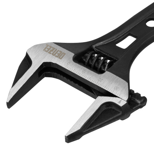 Ключ разводной 135 мм, CrV, кованый, укороченная рукоятка Denzel по ценам производителя в Москве с доставкой по всей России