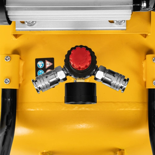 Компрессор воздушный рем. привод BCI 2200/100, 2,2 кВт, 100 литров, 420 л/мин Denzel по ценам производителя в Москве с доставкой по всей России