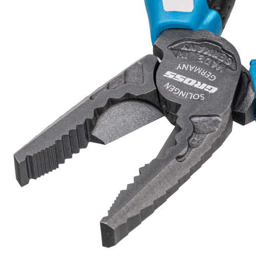 Плоскогубцы комбинированные 165 мм, трехкомпонентные рукоятки Gross по ценам производителя в Москве с доставкой по всей России