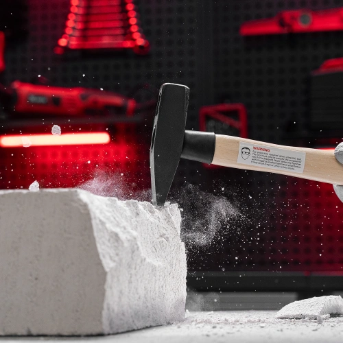 Молоток слесарный, 400 г, квадратный боек, деревянная рукоятка Matrix по ценам производителя в Москве с доставкой по всей России