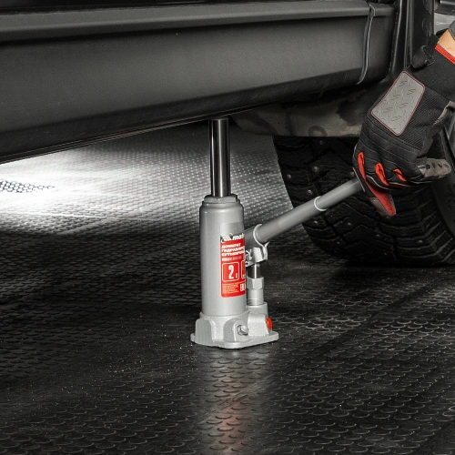 Домкрат гидравлический бутылочный, 2 т, высота подъема 181-345 мм, в пластиковый кейсе Matrix по ценам производителя в Москве с доставкой по всей России