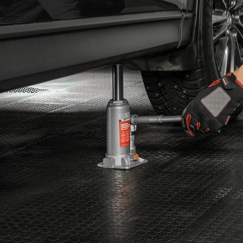 Домкрат гидравлический бутылочный, 3 т, h подъема 178-343 мм, в пластиковом кейсе Matrix по ценам производителя в Москве с доставкой по всей России