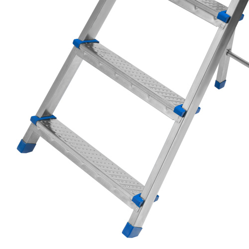 Стремянка, 5 ступеней, стальная, оцинкованная Сибртех по ценам производителя в Москве с доставкой по всей России