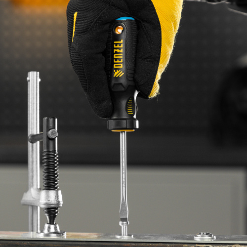 Отвертка, SL5x75 мм, S2, 3к рукоятка Denzel по ценам производителя в Москве с доставкой по всей России