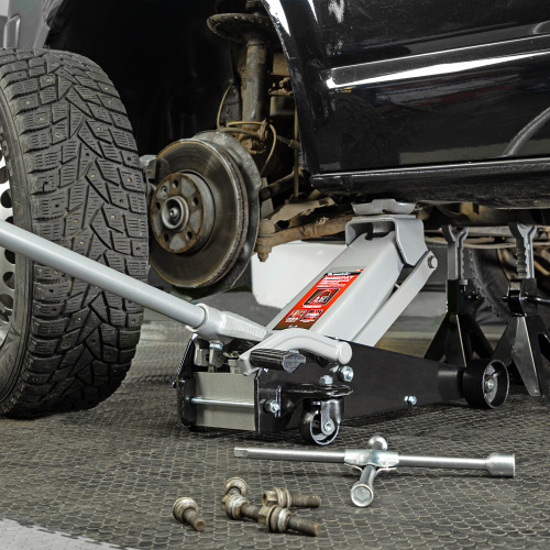 Домкрат гидравлический подкатной, 3.5 т, высота подъема 145-490 мм, с педалью Matrix по ценам производителя в Москве с доставкой по всей России