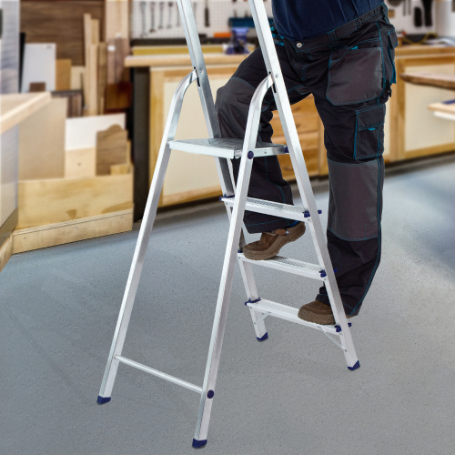 Стремянка усиленная, 4 ступени, алюминиевая, MTX по ценам производителя в Москве с доставкой по всей России