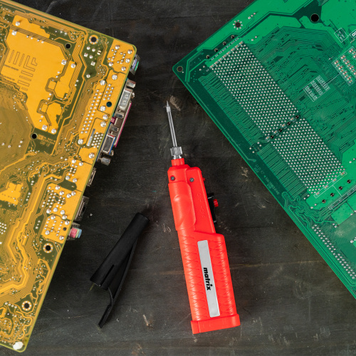 Паяльник беспроводной 4.5 В, 8 Вт, 350°С, припой 10 г, работа от элементов питания 3хАА Matrix по ценам производителя в Москве с доставкой по всей России