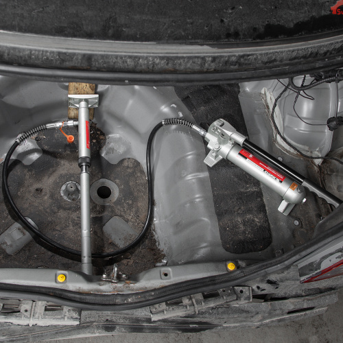 Растяжка гидравлическая, 10 т, набор из 17 предметов, 7 сменных насадок, в пластиковом кейсе Matrix по ценам производителя в Москве с доставкой по всей России