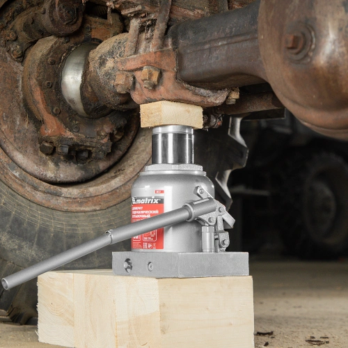 Домкрат гидравлический бутылочный, 50 т, высота подъема 240-370 мм Matrix по ценам производителя в Москве с доставкой по всей России