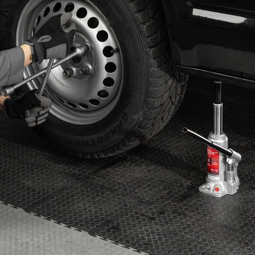 Домкрат гидравлический бутылочный, 4 т, высота подъема 194-372 мм, в пластиковый кейсе Matrix по ценам производителя в Москве с доставкой по всей России