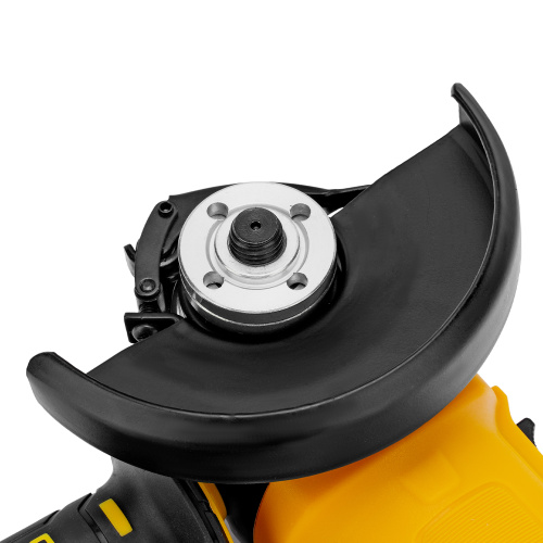 Машина шлифовальная угловая AG125-1500, 1500 Вт, 125 мм, 3000-11000 об/мин Denzel по ценам производителя в Москве с доставкой по всей России