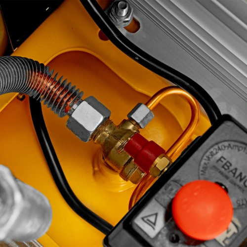 Компрессор воздушный рем. привод BCI 2100/50, 2,1 кВт, 50 литров, 400 л/мин Denzel по ценам производителя в Москве с доставкой по всей России