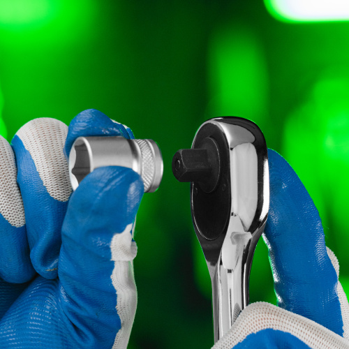 Ключ-трещотка 3/8", 45 зубьев, с быстрым сбросом, CrV, хром Сибртех по ценам производителя в Москве с доставкой по всей России