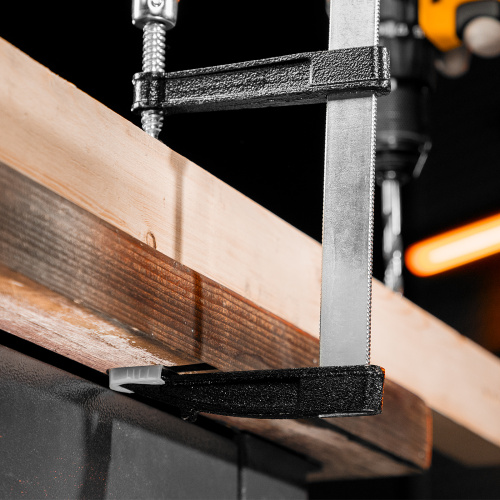 Струбцина F-образная, 300 х 120 мм Sparta по ценам производителя в Москве с доставкой по всей России