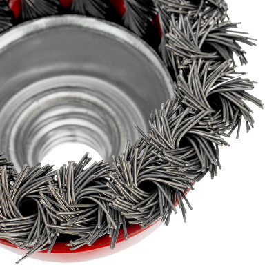 Щетка для УШМ, 65 мм, М14, "чашка", крученая проволока 0.5 мм Matrix по ценам производителя в Москве с доставкой по всей России