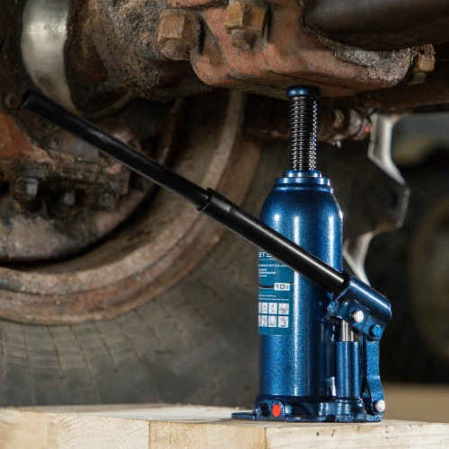 Домкрат гидравлический бутылочный, 10 т, h подъема 222-447 мм Stels по ценам производителя в Москве с доставкой по всей России