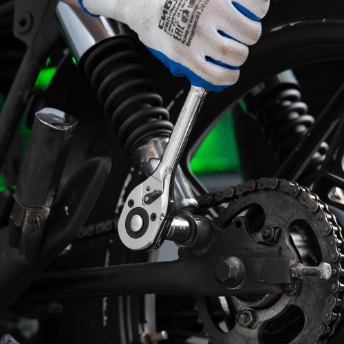 Ключ-трещотка 1/2", 45 зубьев, цельнометаллический, с быстрым сбросом, CrV, хром Сибртех по ценам производителя в Москве с доставкой по всей России