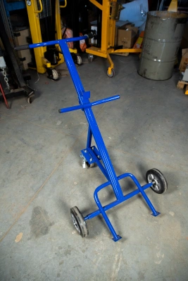 Тележка для металлических бочек TOR КБ-1 (250 литая + 160 поворотное) по ценам производителя в Москве с доставкой по всей России