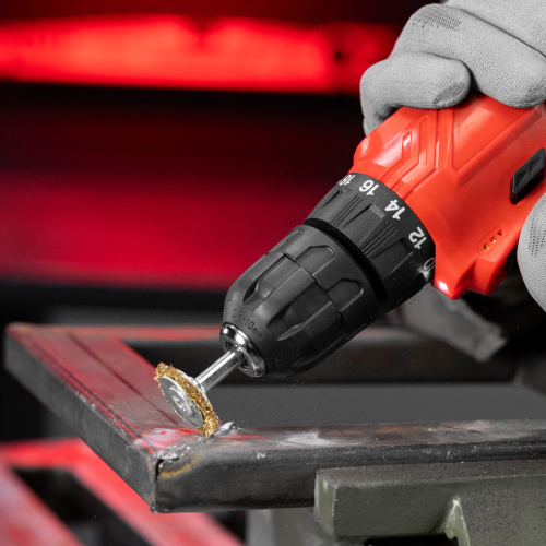 Щетка для дрели, 30 мм, плоская со шпилькой, латунированная витая проволока Matrix по ценам производителя в Москве с доставкой по всей России