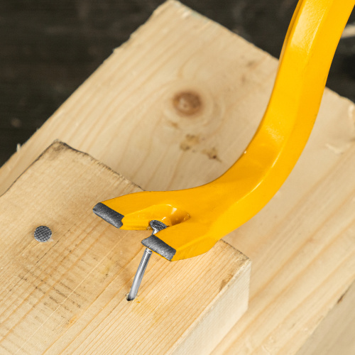 Лом-гвоздодер, 900 мм, шестигранный 19 мм, окрашенный, сталь 65 Denzel по ценам производителя в Москве с доставкой по всей России