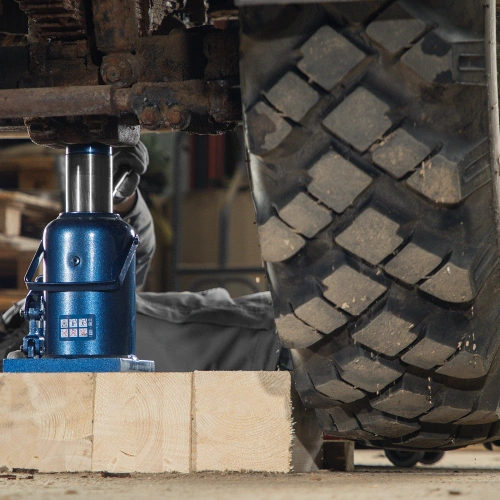 Домкрат гидравлический бутылочный, 32 т, h подъема 260-420 мм Stels по ценам производителя в Москве с доставкой по всей России