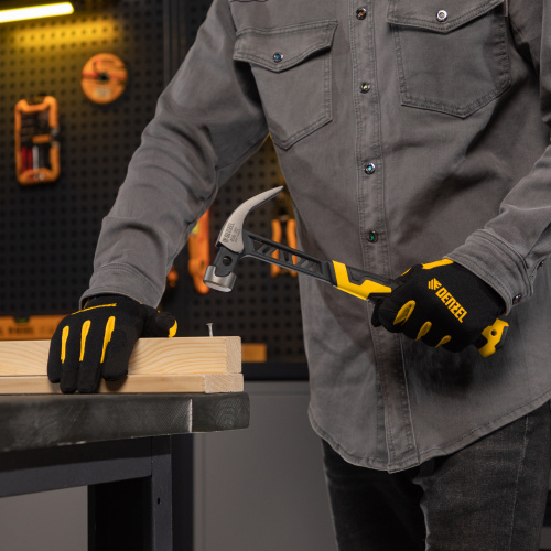 Молоток-гвоздодер 450 г, цельнокованый,боек с магнитом, двухкомп. обрезин. рук-ка Denzel по ценам производителя в Москве с доставкой по всей России