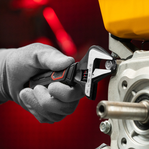 Ключ разводной, тонкие губки, фосфатированный, двухкомпонентная рукоятка, 150 мм, PRO Matrix по ценам производителя в Москве с доставкой по всей России