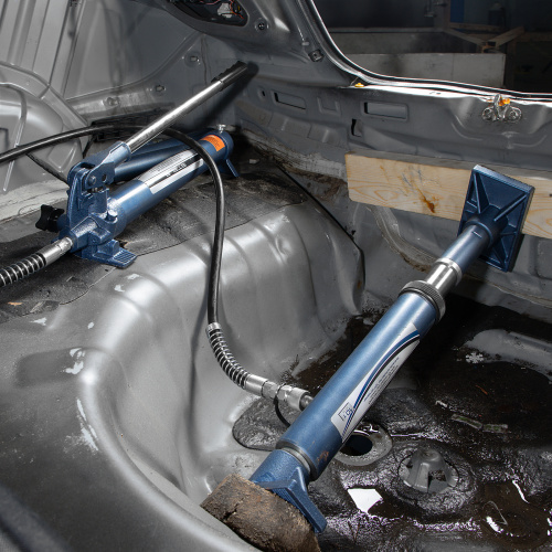 Растяжка гидравлическая, 10 т, набор из 17 предметов, 7 сменных насадок, в пластиковом кейсе Stels по ценам производителя в Москве с доставкой по всей России