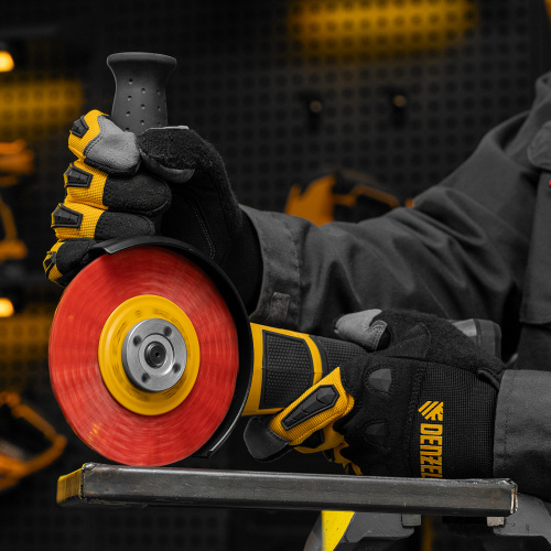 Щетка для УШМ, 125 мм, Плоская, нейлоновая щетина, посадка 22,2 мм Denzel по ценам производителя в Москве с доставкой по всей России