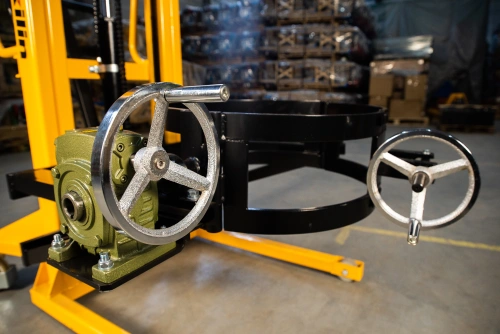 Штабелер-бочкокантователь гидравлический 0,35 т 1,94 м XILIN YTD-35 по ценам производителя в Москве с доставкой по всей России