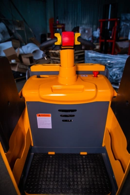 Тележка электрическая 2000 кг 1150 мм XILIN CBD20L с закрытой платформой 24/280 В/Ач по ценам производителя в Москве с доставкой по всей России