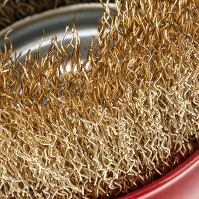 Щетка для УШМ, 75 мм, М14, "чашка", латунированная витая проволока Matrix по ценам производителя в Москве с доставкой по всей России