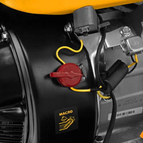 Бензиновая снегоуборочная машина SBM 610, 212 cc, ручной старт, фара Denzel по ценам производителя в Москве с доставкой по всей России