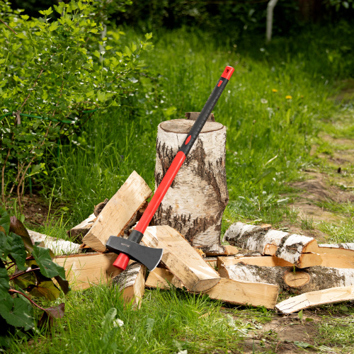 Колун, 3600 г, фибергласовое обрезиненное топорище 900 мм Matrix по ценам производителя в Москве с доставкой по всей России