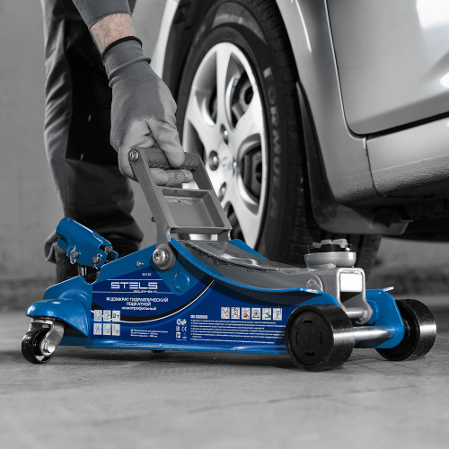 Домкрат гидравлический подкатной, поворотная рукоятка, 2 т, Low Profile, 100-350 мм Stels по ценам производителя в Москве с доставкой по всей России