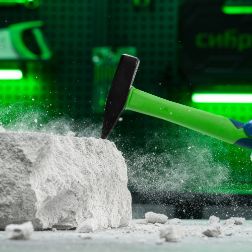 Молоток слесарный, 300 г, фибергласовая обрезиненная рукоятка Сибртех по ценам производителя в Москве с доставкой по всей России