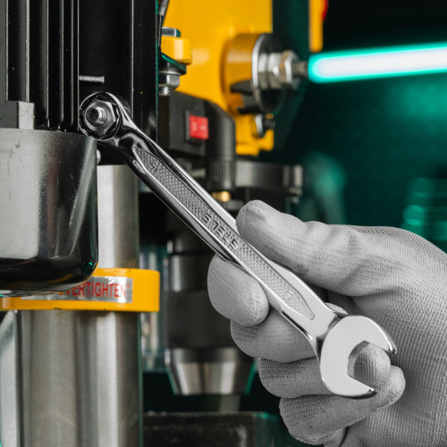 Ключ комбинированный, 15 мм, CrV, антислип Stels по ценам производителя в Москве с доставкой по всей России