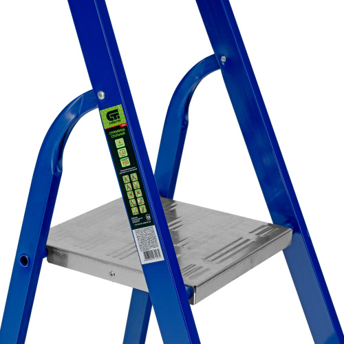 Стремянка, 4 ступени, стальной профиль, алюминиевые ступени Сибртех по ценам производителя в Москве с доставкой по всей России