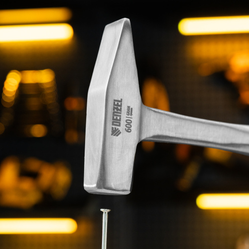 Молоток слесарный 600 г, цельнометаллический, двухкомпонентная рукоятка Denzel по ценам производителя в Москве с доставкой по всей России