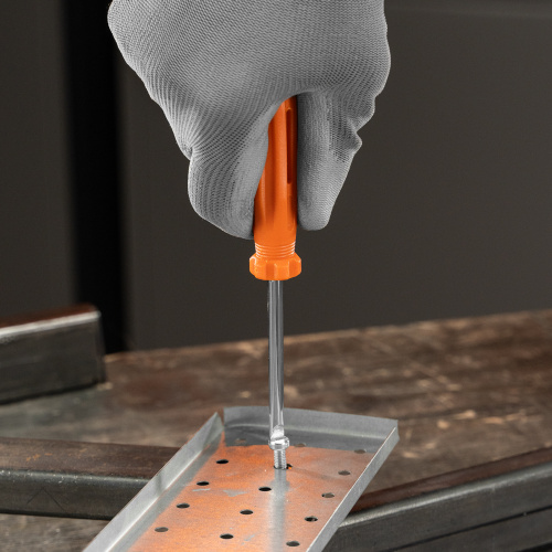 Отвертка комбинированная SL6/PH2 Sparta по ценам производителя в Москве с доставкой по всей России