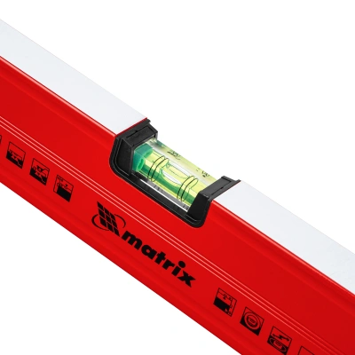 Уровень алюминиевый магнитный, 2000 мм, фрезерованный, 3 глазка (1 зеркальный) усиленный Matrix